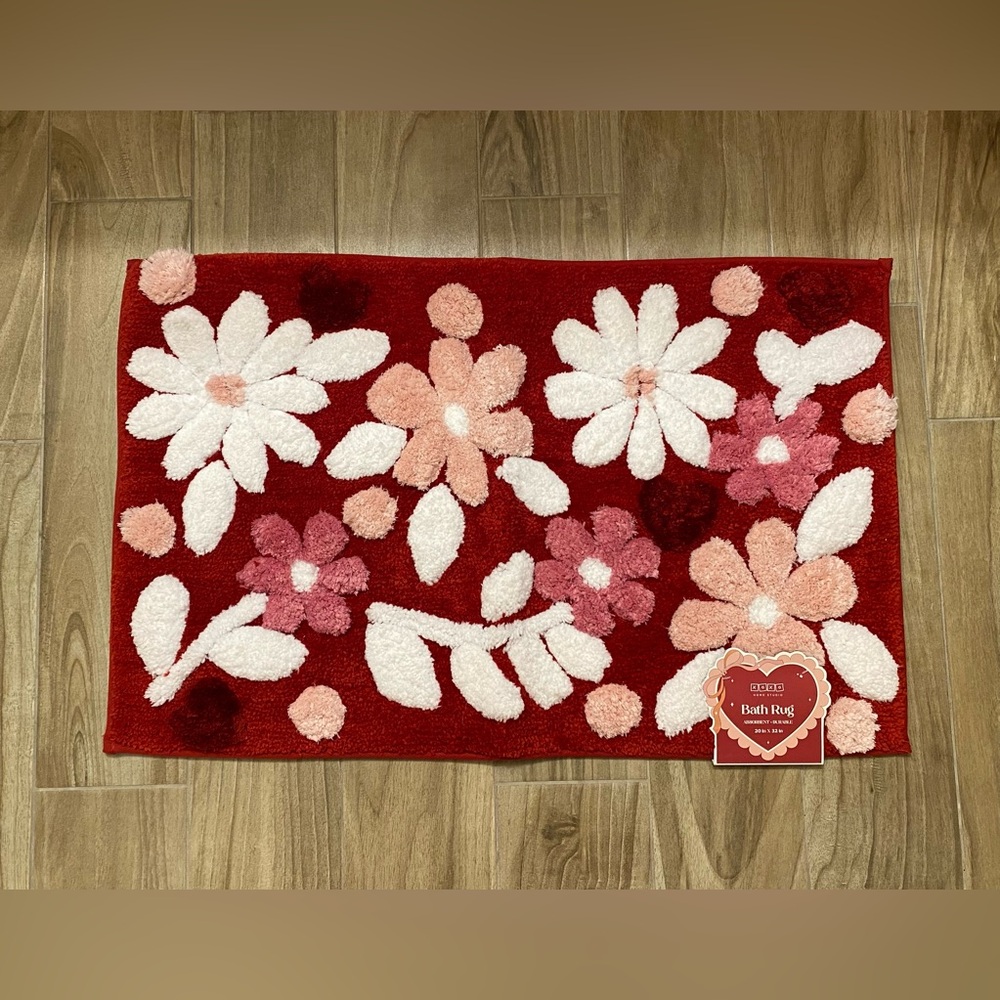 XOXO Home Studio ❤️Floral Cozy Bath Rug 20x32” NWT